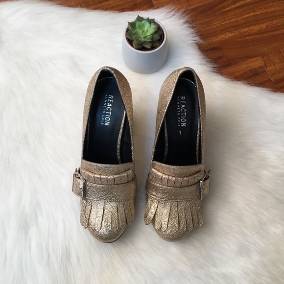 ⚡️Kenneth Cole Reaction metallic gold booties - Picture 3 of 3